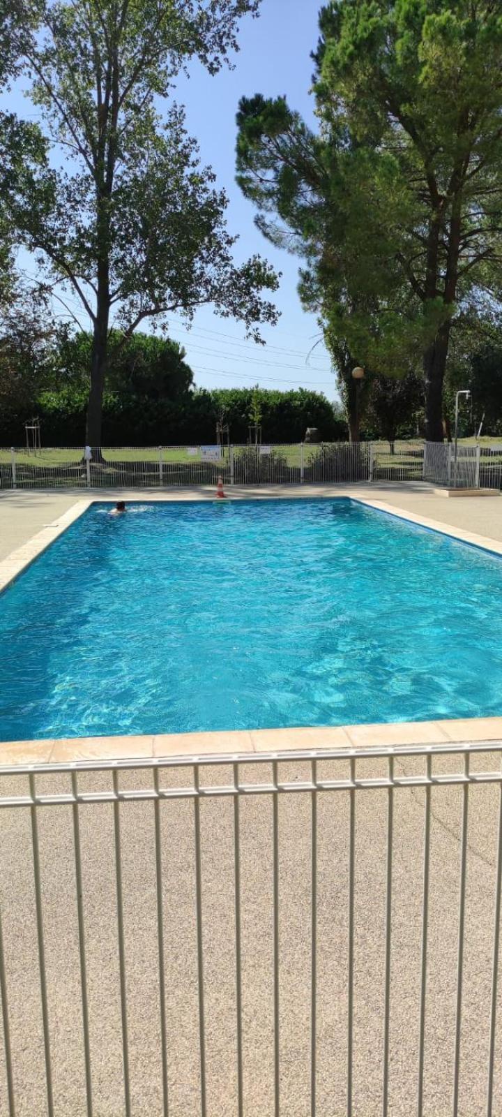 Appartement Residence De Vacances Les Hameaux De Camargue Arlés Exterior foto